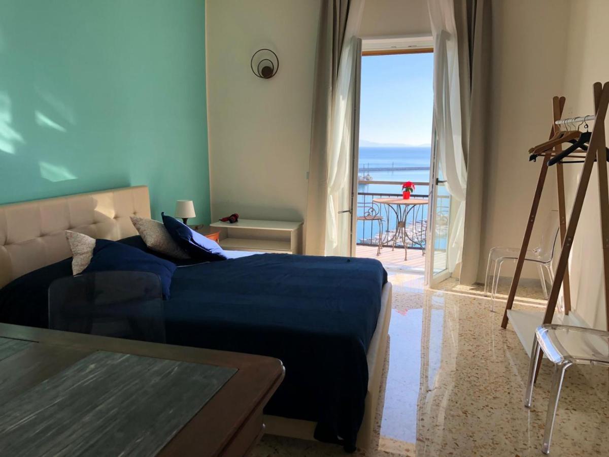Casa Sul Mare Panzió Salerno Kültér fotó